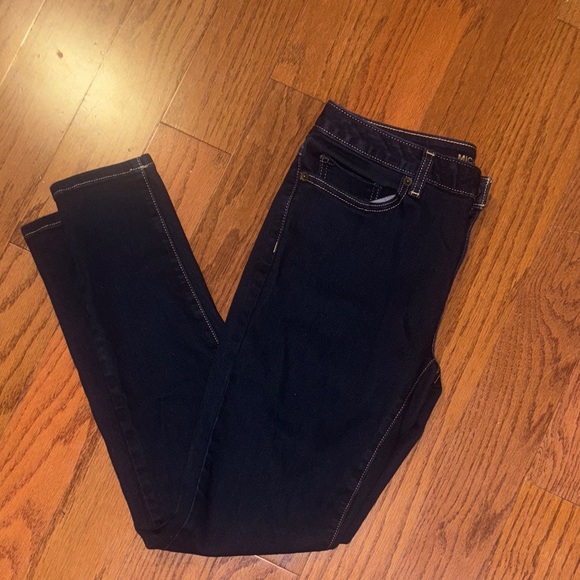 Michael Kors Denim - Michael kors size 6 Izzy skinny jeans